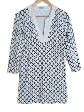 J. Mclauglin Catalina Cloth Split Neck Tunic Classic  Quatefoil Lattice. Sz. L